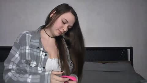 Snapshot of littlejessielov chatting on January 2025 04:29:01 AM Jessie online show from January 2025 04:29:01 AM