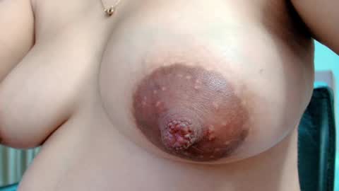 Snapshot of littlemolly_pregnant chatting on March 2025 06:15:02 AM Sarahs Room online show from March 2025 06:15:02 AM