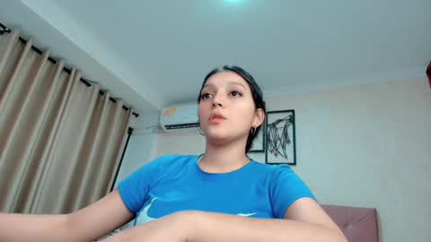 Snapshot of littlemolly_pregnant chatting on March 2025 12:05:02 AM Sarahs Room online show from March 2025 12:05:02 AM