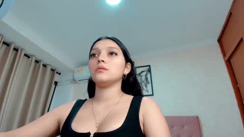 Snapshot of littlemolly_pregnant chatting on March 2025 02:28:02 AM Sarahs Room online show from March 2025 02:28:02 AM