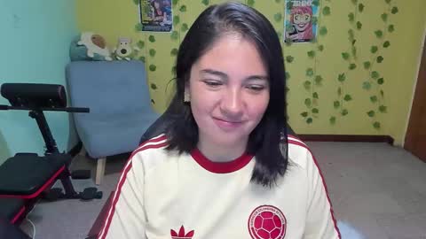 Mia  Wednesday to Sunday 730 am to 1030 am Colombian Hour D online show from November 2025 04:18:02 AM