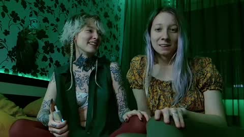 Snapshot of littlespacemouse chatting on December 2024 08:11:01 PM Niki free tg channel with some photos gifs and info about streams online show from December 2024 08:11:01 PM