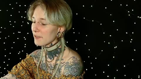 Snapshot of littlespacemouse chatting on December 2024 08:44:02 PM Niki free tg channel with some photos gifs and info about streams online show from December 2024 08:44:02 PM