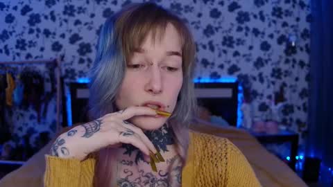 Snapshot of littlespacemouse chatting on September 2025 03:28:02 PM Niki free tg channel with some photos gifs and info about streams online show from September 2025 03:28:02 PM