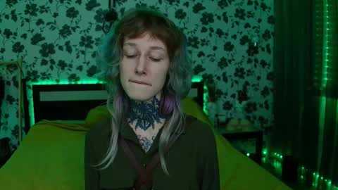 Snapshot of littlespacemouse chatting on October 2025 08:06:02 PM Niki free tg channel with some photos gifs and info about streams online show from October 2025 08:06:02 PM