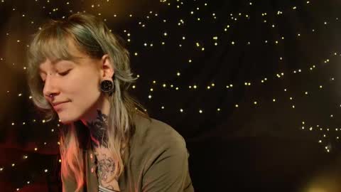 Snapshot of littlespacemouse chatting on January 2026 12:44:02 PM Niki free tg channel with some photos gifs and info about streams online show from January 2026 12:44:02 PM