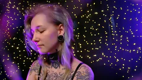 Snapshot of littlespacemouse chatting on February 2026 06:08:01 AM Niki free tg channel with some photos gifs and info about streams online show from February 2026 06:08:01 AM