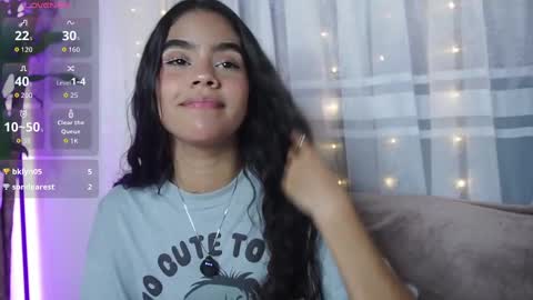 littletammy_ online show from October 2025 01:52:01 PM