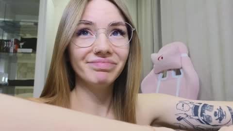 Eliana online show from January 2025 11:17:01 AM