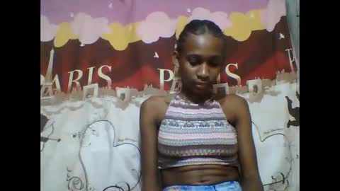 Snapshot of littleyanah chatting on September 2025 10:17:01 AM yanah online show from September 2025 10:17:01 AM