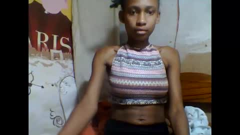 Snapshot of littleyanah chatting on October 2025 05:25:01 AM yanah online show from October 2025 05:25:01 AM