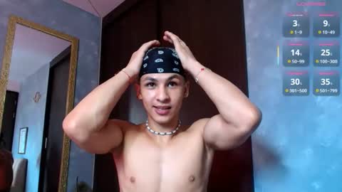 Snapshot of liuscast_22 chatting on September 2025 12:39:01 PM Luis Castro online show from September 2025 12:39:01 PM