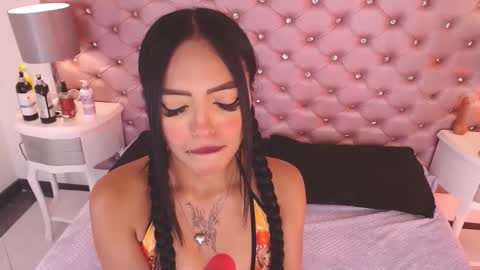 Nicky online show from October 2025 04:20:02 AM