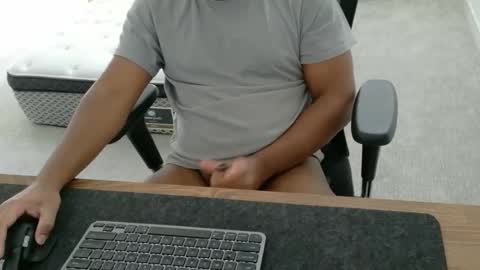 Snapshot of livetribber chatting on February 2026 08:21:01 PM livetribber online show from February 2026 08:21:01 PM