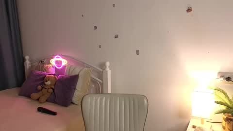 livia_hot online show from February 2026 11:43:02 AM