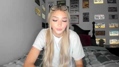 Livvy online show from January 2026 04:40:01 AM