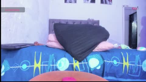 liza_25 online show from May 2026 12:21:02 PM