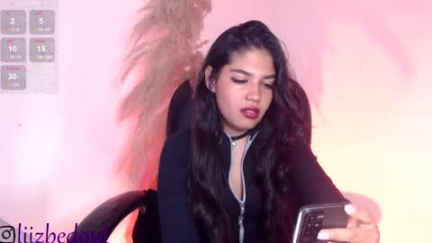 lizbedoutx online show from November 2025 10:15:02 PM