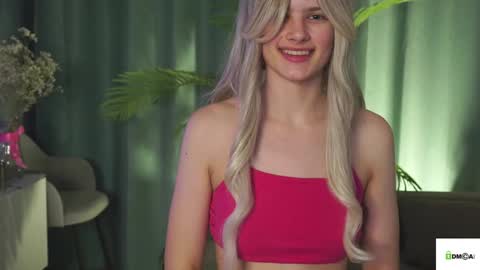 Snapshot of lizbethcoll chatting on January 2025 09:19:01 PM Sunnheart online show from January 2025 09:19:01 PM