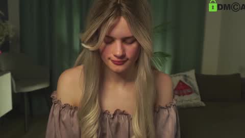 Snapshot of lizbethcoll chatting on January 2025 04:28:01 PM Sunnheart online show from January 2025 04:28:01 PM