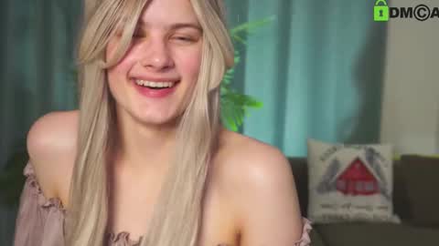 Sunnheart online show from February 2025 10:30:01 PM