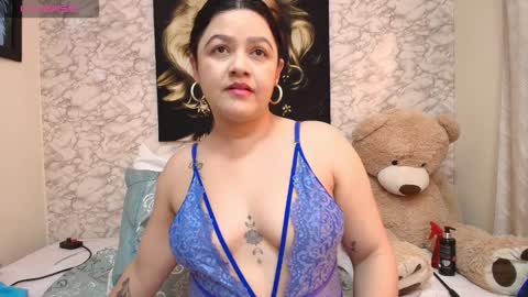 Snapshot of lizbetth360 chatting on November 2025 07:14:02 PM Mariana online show from November 2025 07:14:02 PM