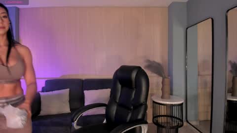 Snapshot of lizzhamilton_ chatting on September 2025 12:50:02 PM Lizzi online show from September 2025 12:50:02 PM