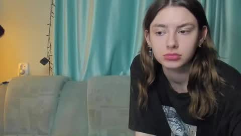 lizzi_muur online show from January 2025 05:47:02 PM