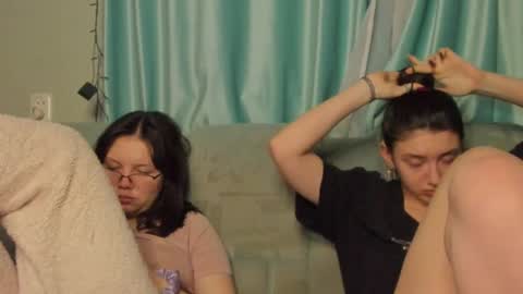 lizzi_muur online show from January 2025 05:11:01 PM