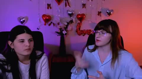 Snapshot of lizzie_boom chatting on February 2026 08:27:02 PM lizzie_boom online show from February 2026 08:27:02 PM