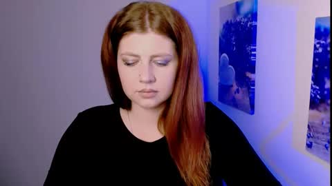 Lizzy3 online show from November 2025 02:28:01 PM