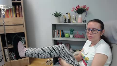 Snapshot of lizzy_sparkle chatting on May 2026 04:52:02 AM Lizzy online show from May 2026 04:52:02 AM