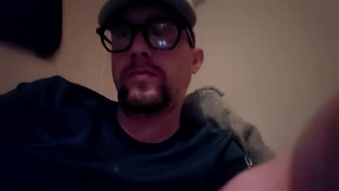 Snapshot of lj18834 chatting on December 2025 12:31:02 AM lj18834 online show from December 2025 12:31:02 AM