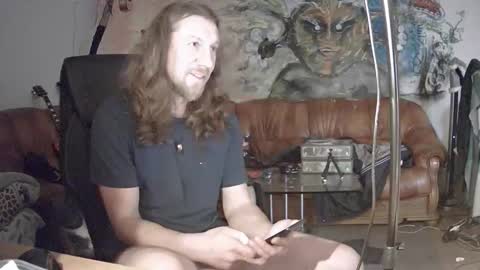 lkonig504475 online show from December 2025 11:17:02 AM