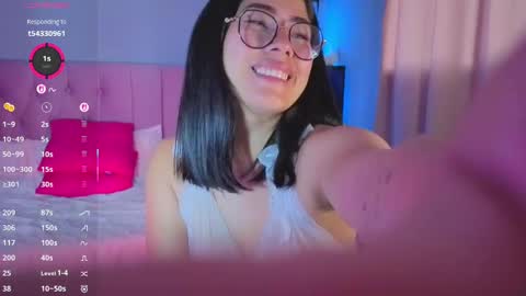 Snapshot of loaluxury chatting on October 2025 05:47:02 PM Pamela online show from October 2025 05:47:02 PM