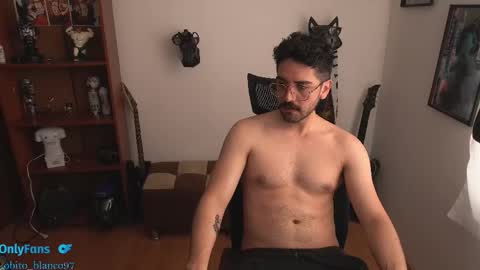 Lobito blanco Thefckingwolf main account online show from October 2025 04:14:02 PM