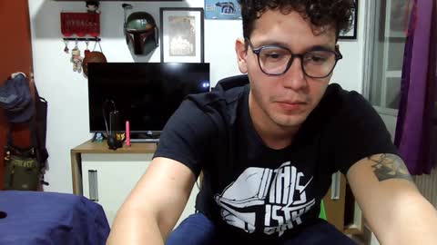 Snapshot of lobomx19 chatting on January 2025 03:55:01 AM Lobo online show from January 2025 03:55:01 AM