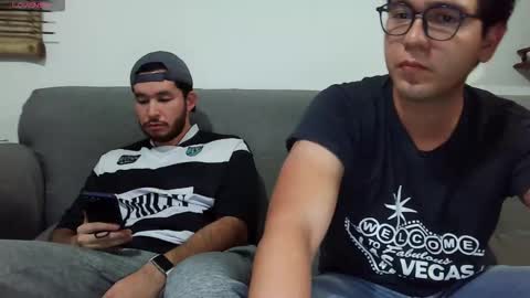 Snapshot of lobomx19 chatting on October 2025 03:32:01 AM Lobo online show from October 2025 03:32:01 AM