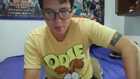 Snapshot of lobomx19 chatting on May 2026 02:31:02 AM Lobo online show from May 2026 02:31:02 AM
