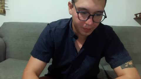 Snapshot of lobomx19 chatting on May 2026 01:56:01 AM Lobo online show from May 2026 01:56:01 AM