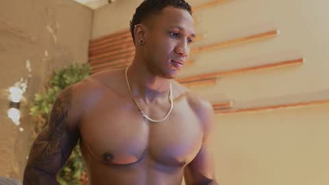 Snapshot of logan_varela chatting on November 2025 10:54:01 PM logan_varela online show from November 2025 10:54:01 PM