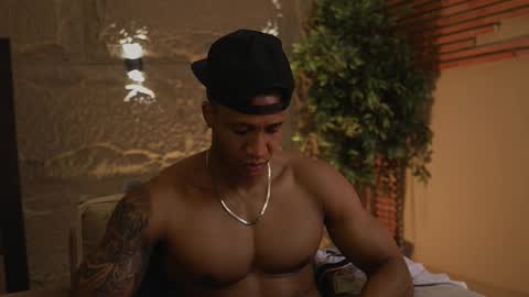 Snapshot of logan_varela chatting on November 2025 01:45:01 PM logan_varela online show from November 2025 01:45:01 PM