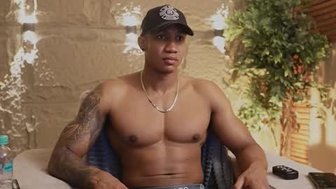 Snapshot of logan_varela chatting on November 2025 11:51:02 AM logan_varela online show from November 2025 11:51:02 AM