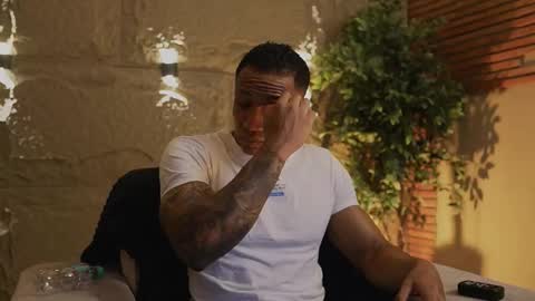 Snapshot of logan_varela chatting on November 2025 12:16:02 AM logan_varela online show from November 2025 12:16:02 AM