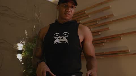 Snapshot of logan_varela chatting on November 2025 01:25:02 PM logan_varela online show from November 2025 01:25:02 PM