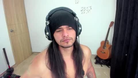 Snapshot of loganhot22 chatting on February 2026 04:41:02 AM Logan online show from February 2026 04:41:02 AM