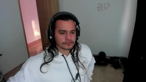 Snapshot of loganhot22 chatting on March 2026 10:01:01 PM Logan online show from March 2026 10:01:01 PM