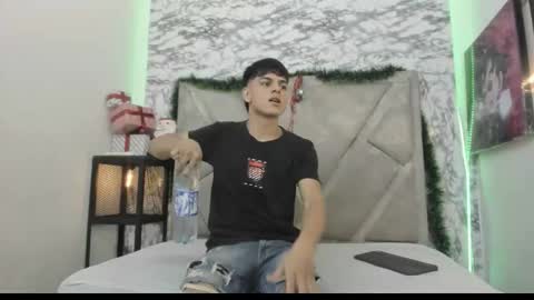 loganjhonson online show from December 2025 02:50:02 AM