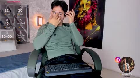 Snapshot of loghan_fox chatting on October 2025 03:40:02 AM Loghan online show from October 2025 03:40:02 AM