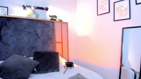 Snapshot of lola_12_ chatting on May 2026 02:13:01 PM Lola online show from May 2026 02:13:01 PM